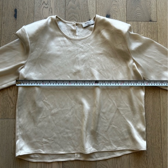 Aritzia Babaton Deco Long Sleeve Blouse size Small - Picture 5 of 8